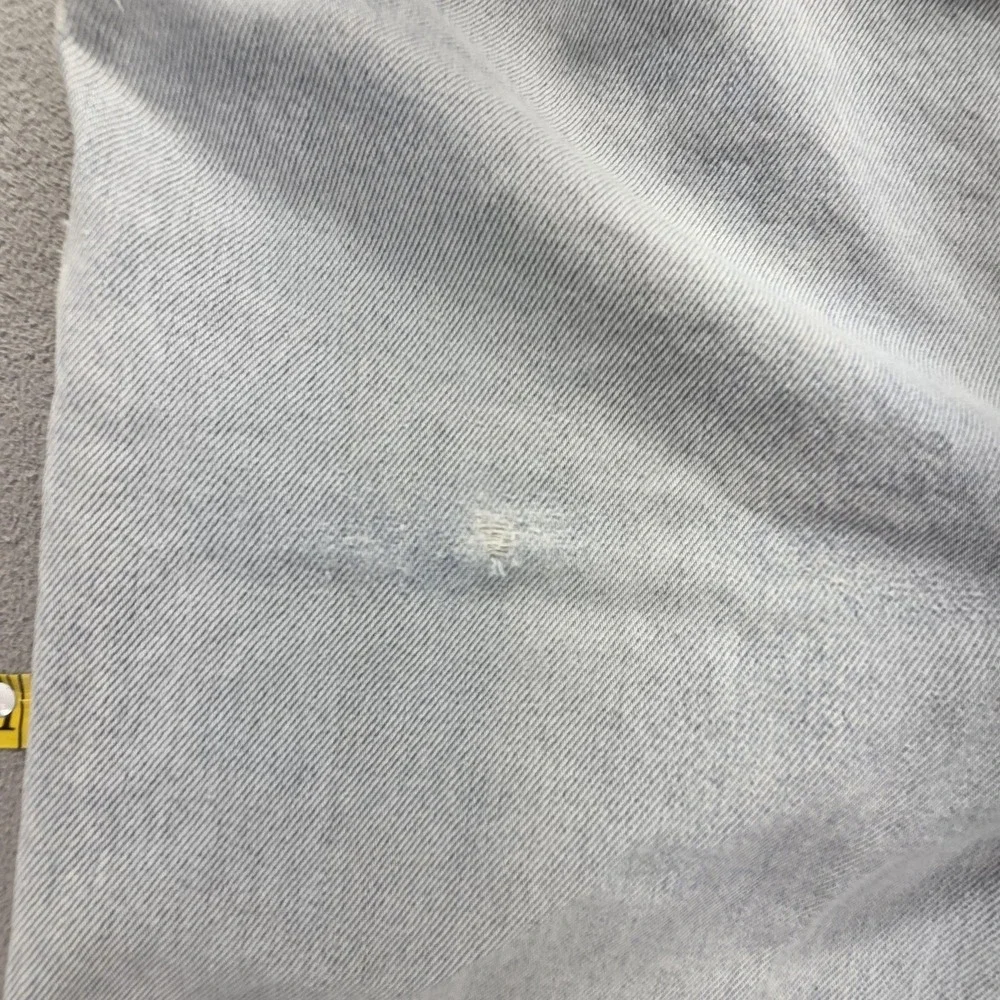 Vintage Levis 501 Jeans Mens Blue Light Wash Made In USA Button Fly Fits 32x32